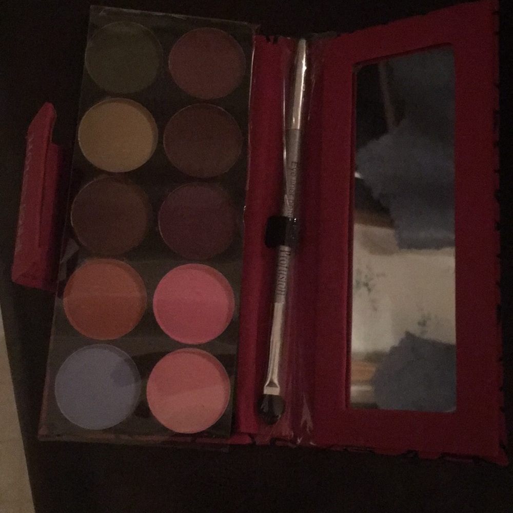 Profusion eyeshadow